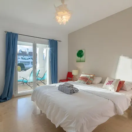 El Presidente Apartment *